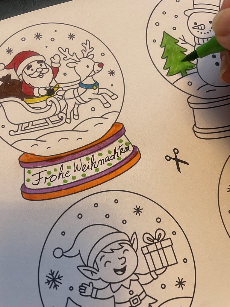 Schneekugeln aus Papier zum Ausmalen, Basteln mit Wintermotiven