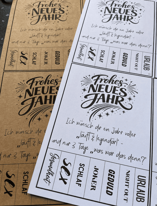 Coole Abrißzettel-Karte für Neujahr für Erwachsene mit weißem oder Kraftpapier