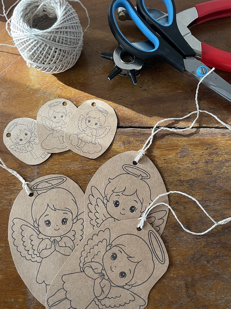 kleine und große Schutzengel basteln und als Anhänger oder für die Geldbörse nutzen