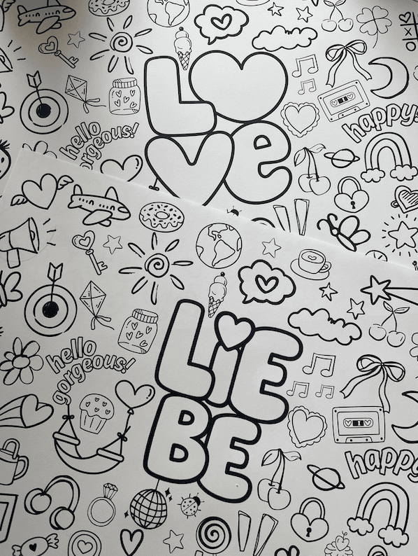 Liebe gibt's auch mit Love Schriftzug bei uns zum Ausdrucken