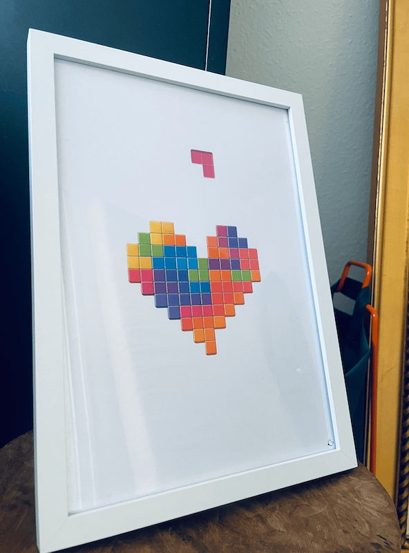 Coole Deko mit viel Liebe: Tetris Love mit Herz in bunten Farben