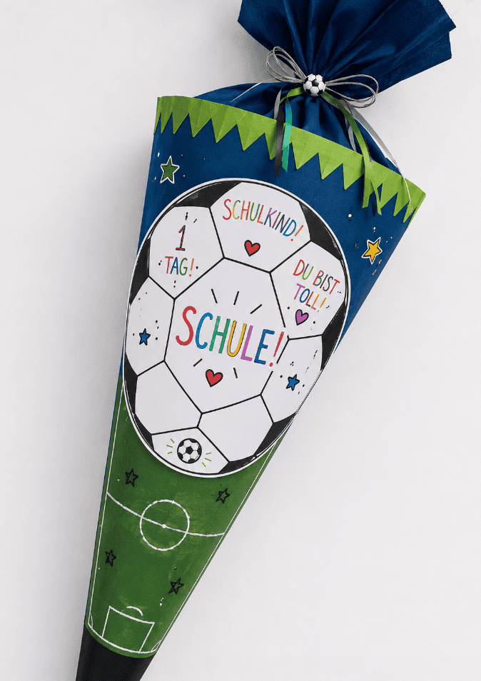 Tolle Idee zur Einschulung von Fußballfans: Fußball aus Papier zum Basteln!