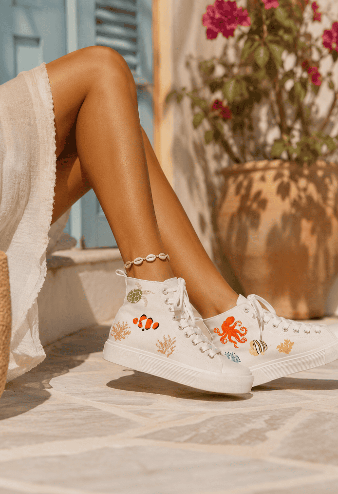Schuhe sommerlich besticken - mit dem Stickmotiv von DMC super schön!